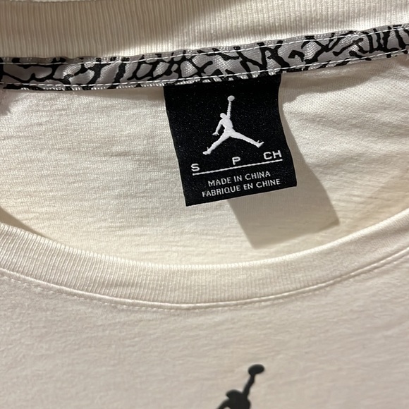 Air Jordan elephant print long sleeve shirt size S - Picture 2 of 2